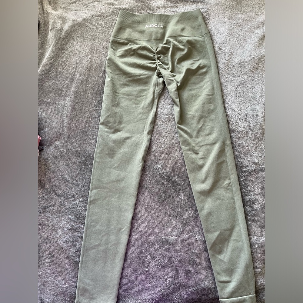 Light green aurola leggings